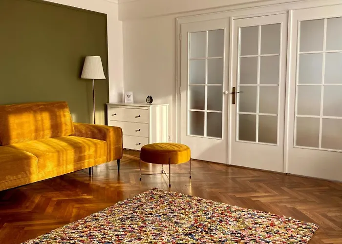 Cloos - Elegant Residence With Panoramic View
