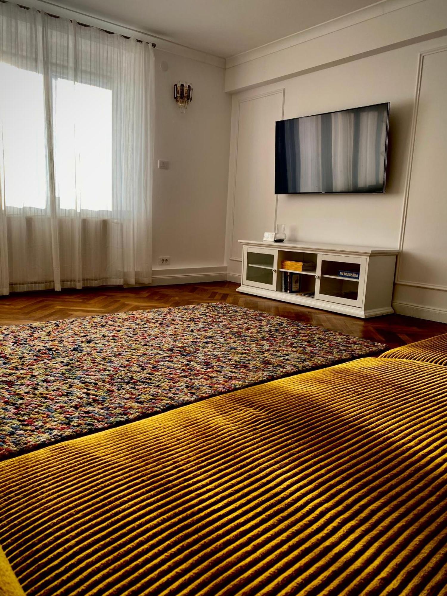 Cloos - Elegant With Panoramic View *