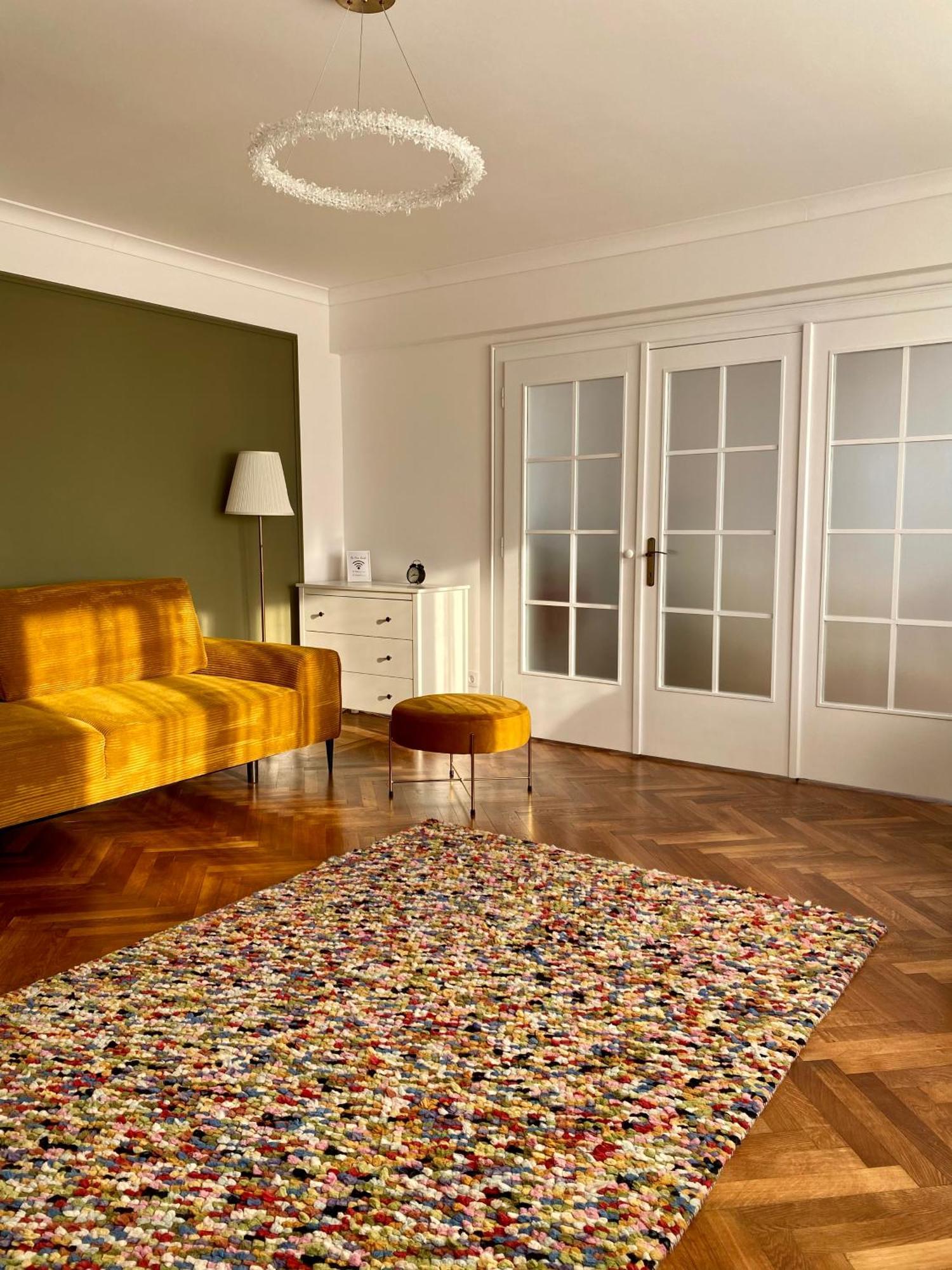 Cloos - Elegant With Panoramic View Apartment