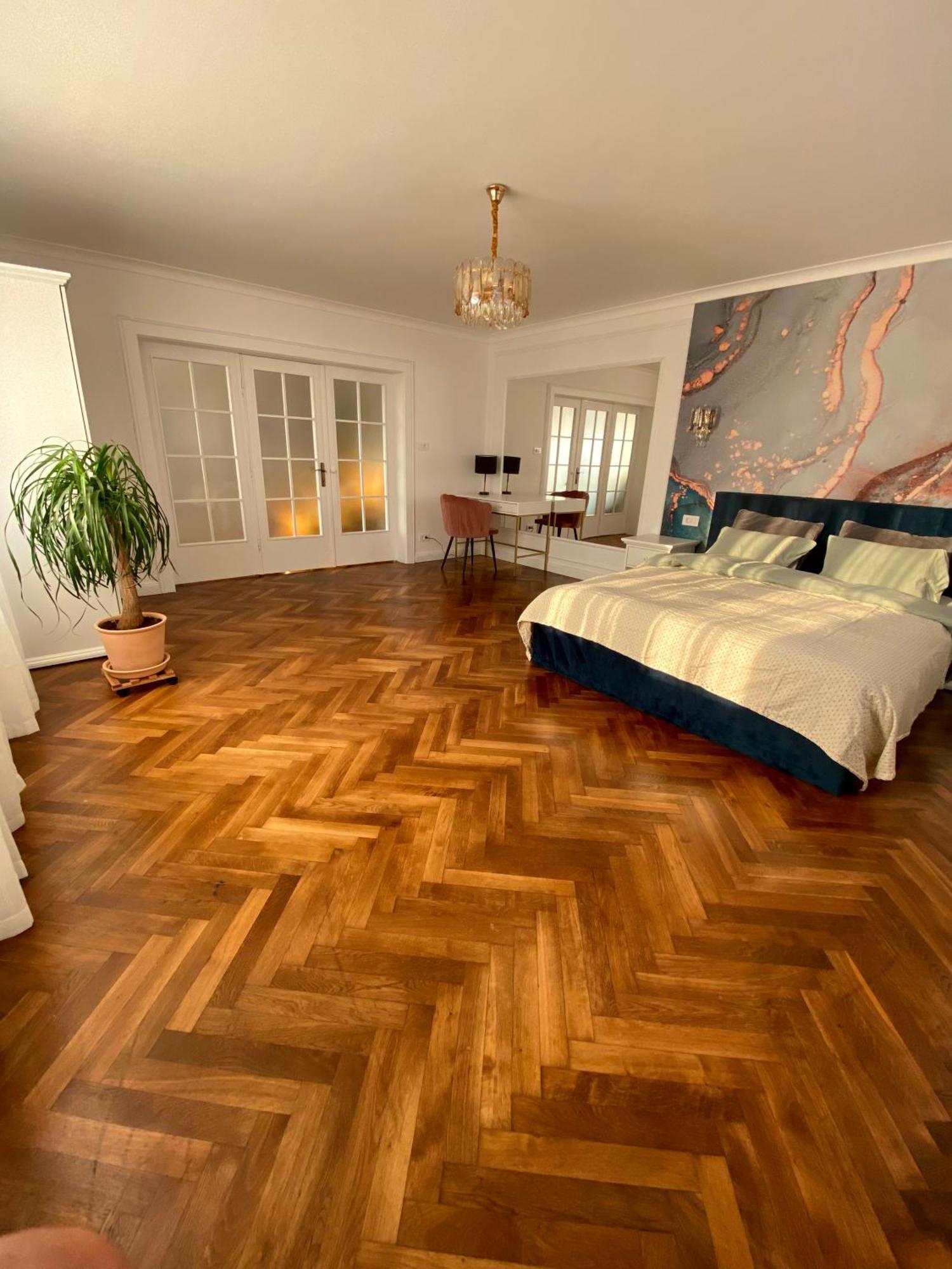 Apartment Cloos - Elegant With Panoramic View Brașov